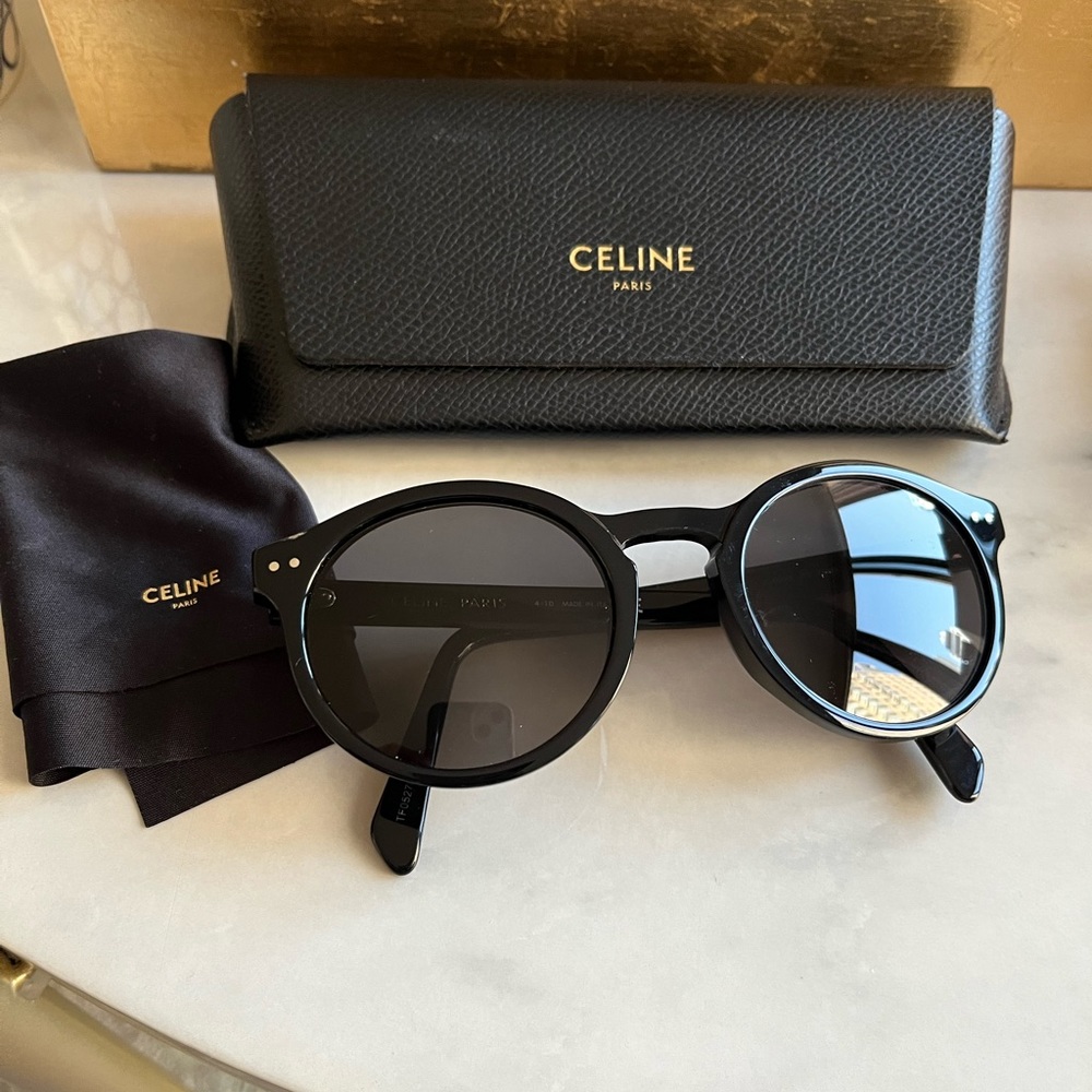 Celine round black sunglasses CL 401531 01 52 22 in great condition